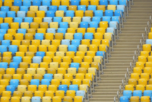 年纪轻轻 年纪轻轻